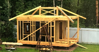 Сарай из бруса 100х100 в Магнитогорске - строительство под ключ | Строй-Мгн от 41836 руб.